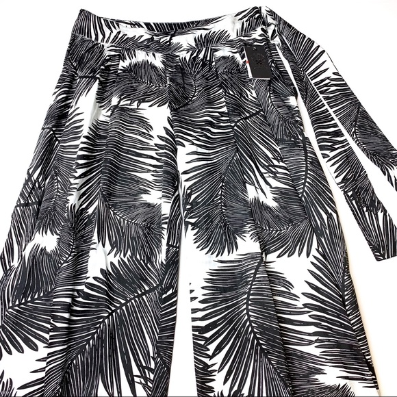 ❗️SOLD❗️NWT Vince Camuto Tropical Wide Leg Pants - Picture 9 of 12